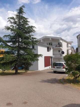 Гостевой дом Studio apartmani i sobe ŠUŠANJ Бар-4